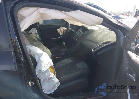 2016 Ford Focus St z USA, uszkodzony, nr VIN 1FADP3L94GL225576